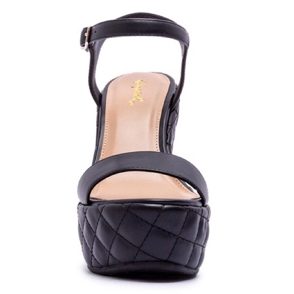 Size 8.5 Last Chance Qupid Black Quilted Faux Leather Ankle Strap Platform Wedge - Picture 10 of 11